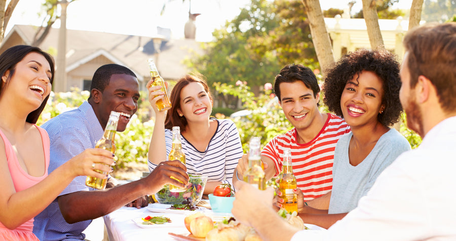 10 Tips to Throw a Last-Minute Labor Day Party (That Isn’t Too Laborious)